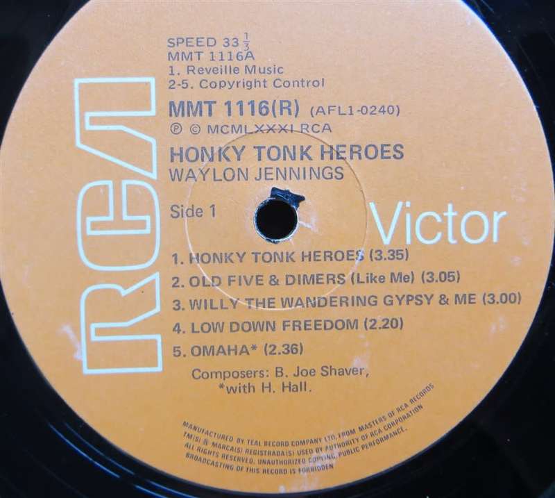 Vintage Vinyl LP - Waylon Jennings - Honky Tonk Heroes - Cover VG / Vinyl VG