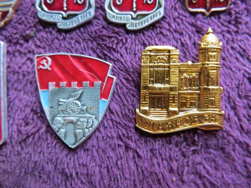 Russia Badge Collection - 1 Bid for All
