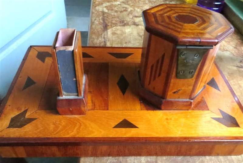 Wood Inlaid veneer Desktop Smoking Station - Push Button flip top