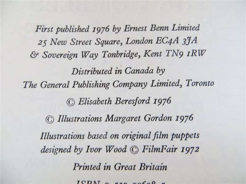 The Wombles go round the World - E.Beresford - No Dustcover 1st Ed.
