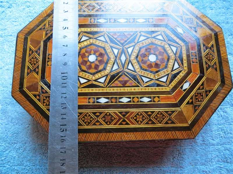 Vintage Wood Inlay Marquetry Wood Box