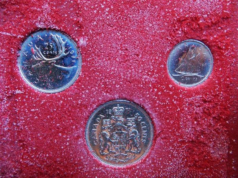 1971 Canada Proof Set - perspex capsule damage - in folder