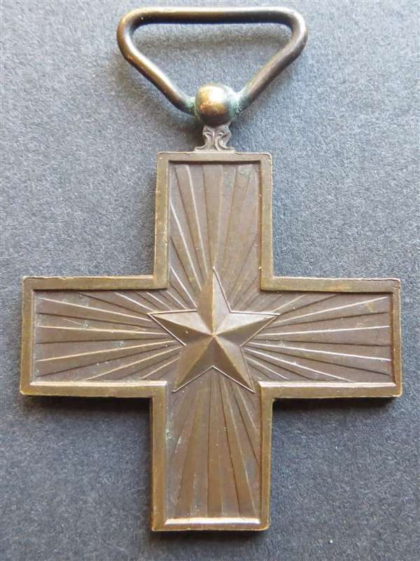 Italian War Merit Cross Fullsize Medal - No Ribbon