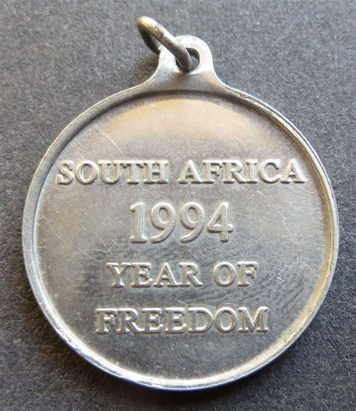 1994 Nelson Mandela South Africa year of Freedom Medallion
