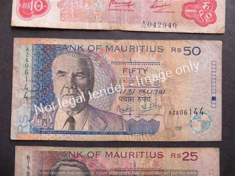 3 x Mauritius bank Notes - 1 Bid