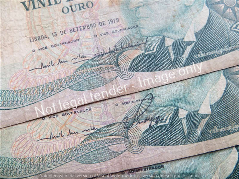 5 x Portugal bank Notes  -  1 Bid