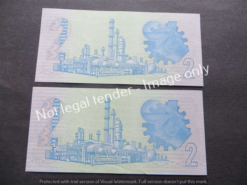 2 x TW De Jongh Consecutive No.R2 notes 4th Issue