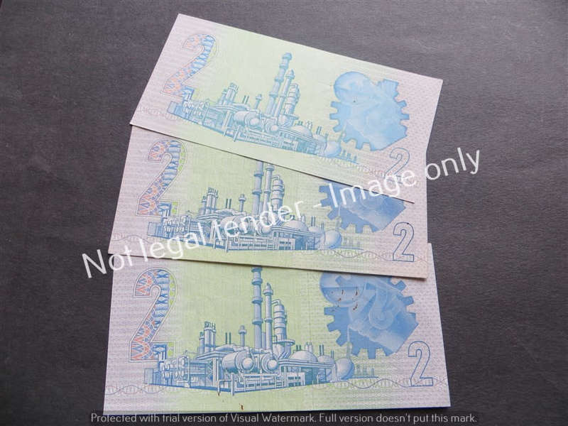 3 x GPC De Kock R2 notes