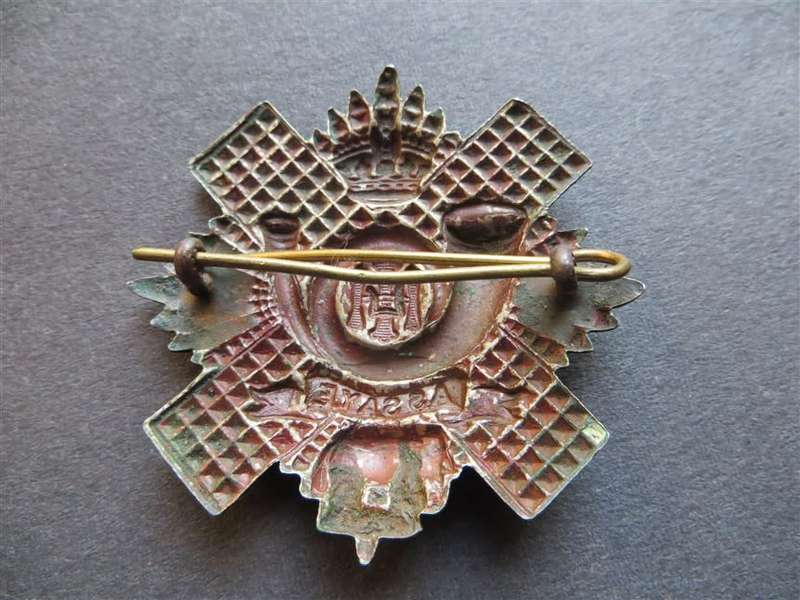 English Highland regiment Cap Badge