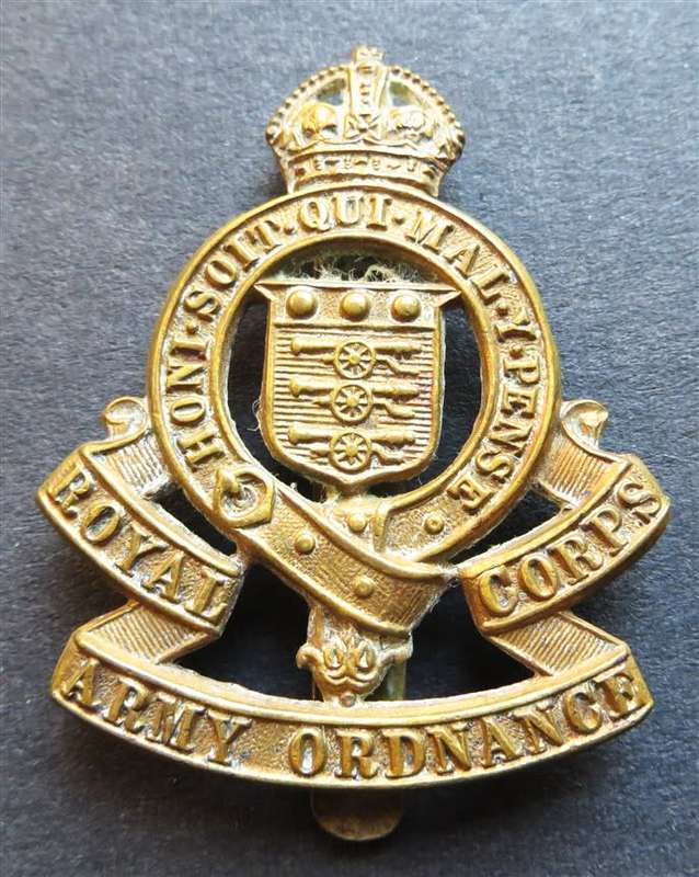 Royal Army Ordnance Corps Slide type cap badge