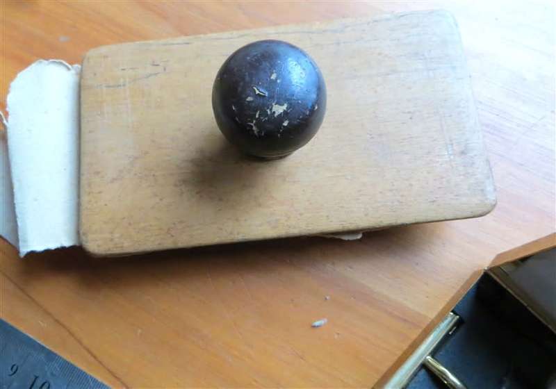 Blotter Stamping Block + Vanity Kit in Metal Box with Mirror