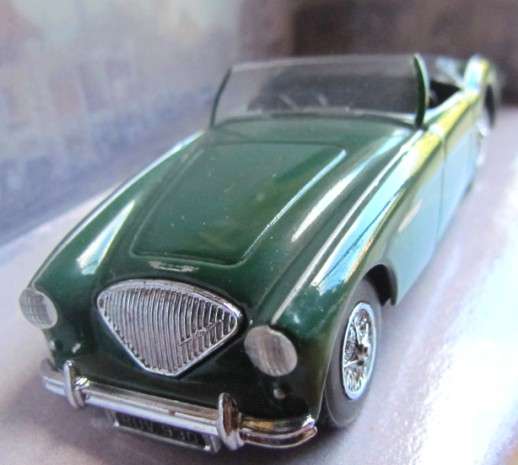 DINKY - "RARE" AUSTIN HEALEY DY-30 HARD TO FIND !!!!!!!!!!