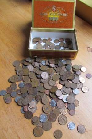 R1 START - CIGAR BOX OF RSA COINS ASSORTED - WOW !!!  R1 START !!!!