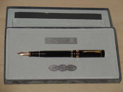 (ONLY FOR SALE TO USERNAME KOOL KIWI) 1987/1988 14K Parker Duofold Centennial Fountain Pen