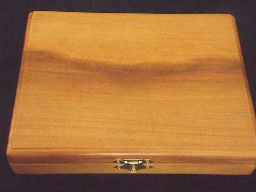 Yellowwood Display Case, Can hold 2 x 45mm Capsules