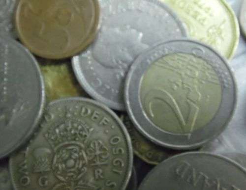 Circulated Collection coins from all over the world incl 9 x R5 unc Mandela coins