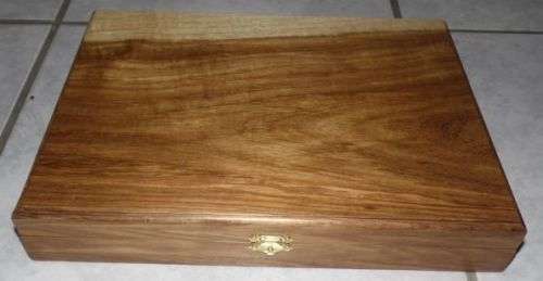Solid Kiaat 8 Slab display case is intended for JACK ROOS