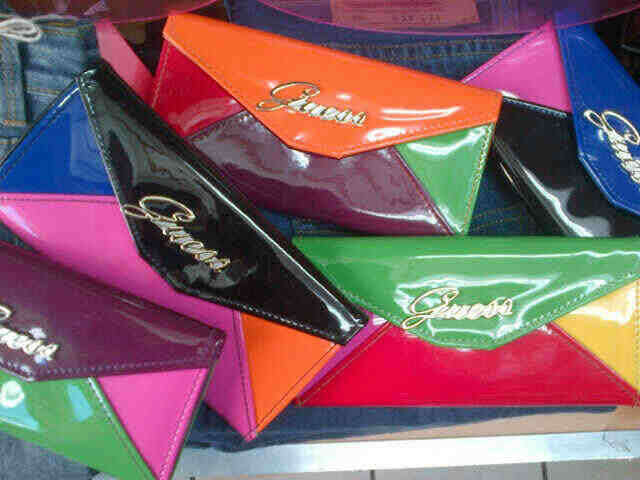 GUESS WALLETS