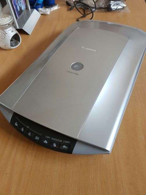 Canon CanoScan 4400F