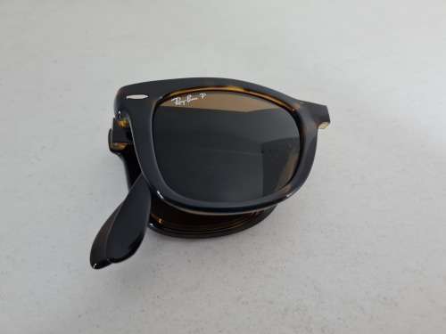 Ray-Ban Wayfarer Folding Sunglasses RB4105