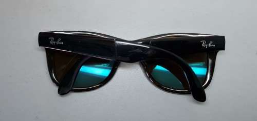 Ray-Ban Wayfarer Folding Sunglasses RB4105