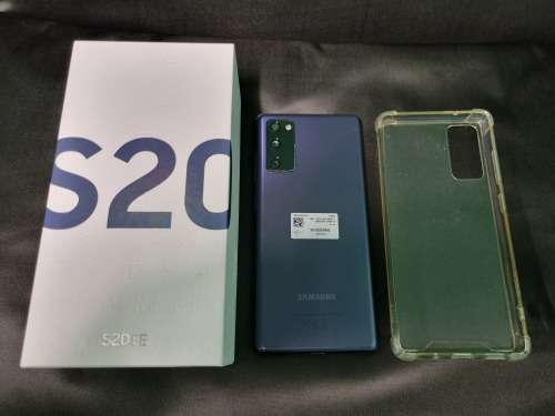 Samsung Galaxy S20 FE (No Charger)