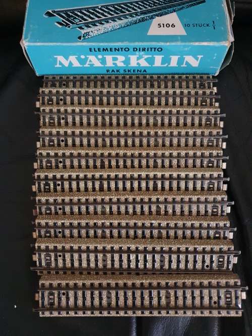 Marklin track 5106 x 10 piecesgood condition please see description re. shipping costs