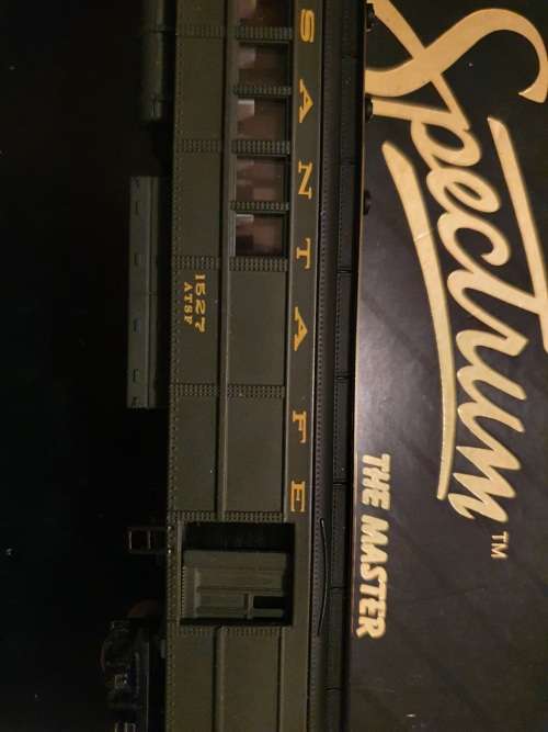 Bachmann "Santa Fe" coaches" - H0 scale