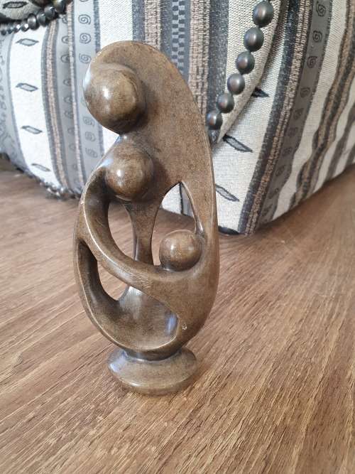 Oriental statuettes x2 Porcelain statuettes x2Stone statuettes x1