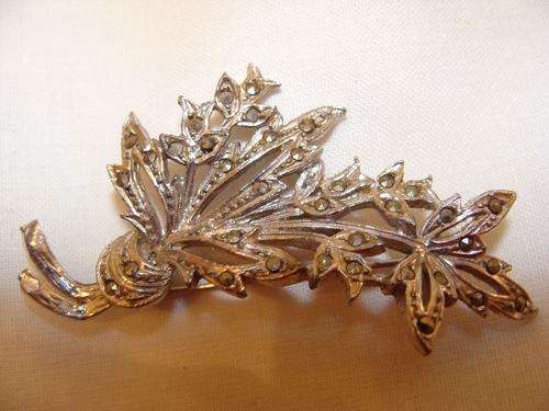 Beautiful Vintage Marcasite  Brooch. Thi one is 6cm in length by 3.5cm in width.