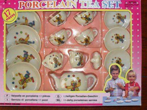 Porcilian Miniture Tea Set. 17 Piece.