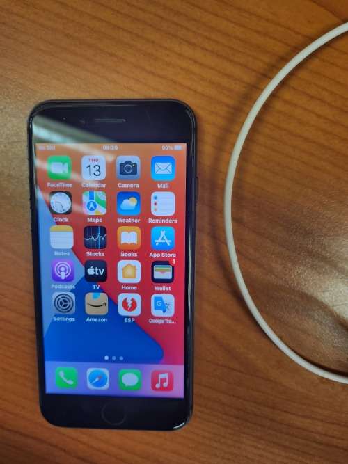 Iphone 8 64gb black in excellent condition