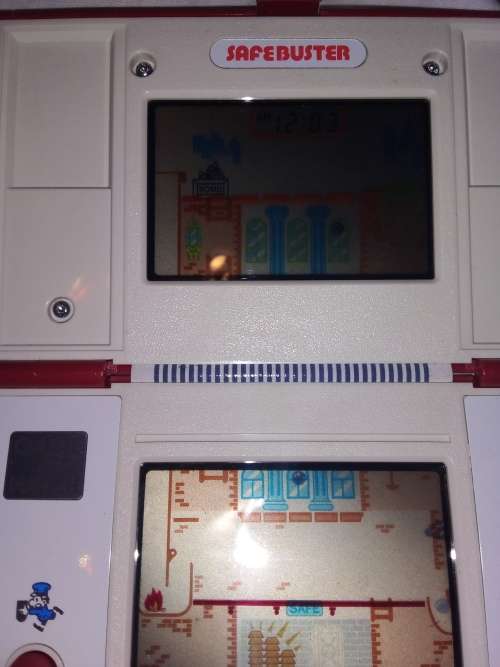nintendo Game and watch safe buster