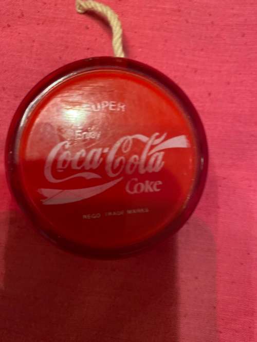 Coca Cola Red Russell Yo-yo Collectors Item