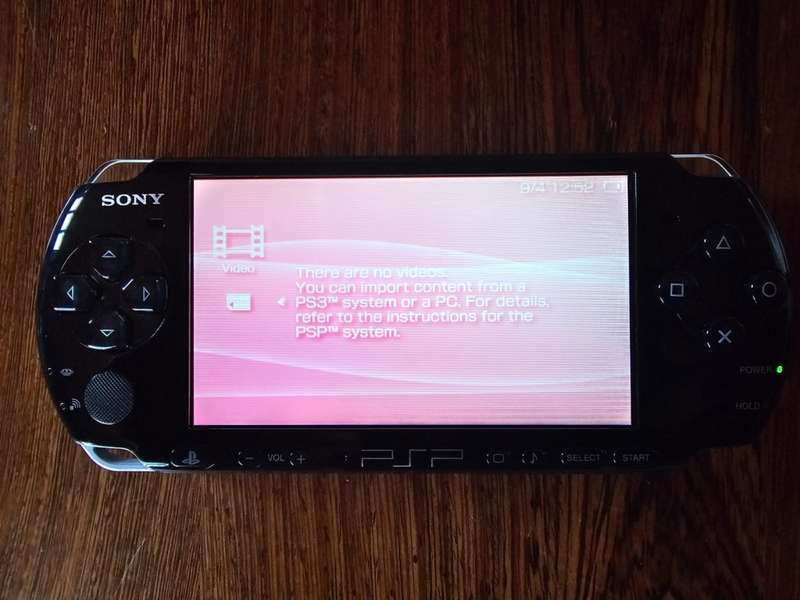 Sony PSP Slim & Lite console (PSP-3004)