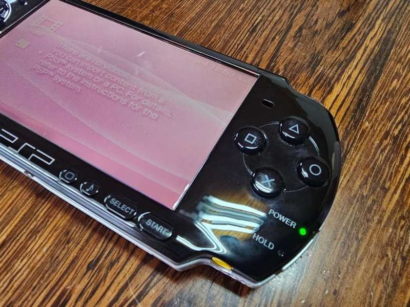 Sony PSP Slim & Lite console (PSP-3004)