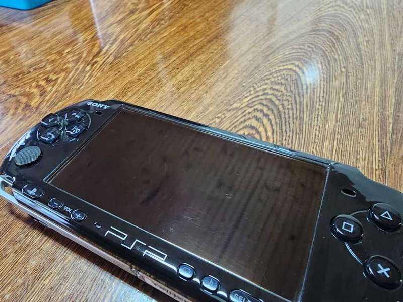 Sony PSP Slim & Lite console (PSP-3004)