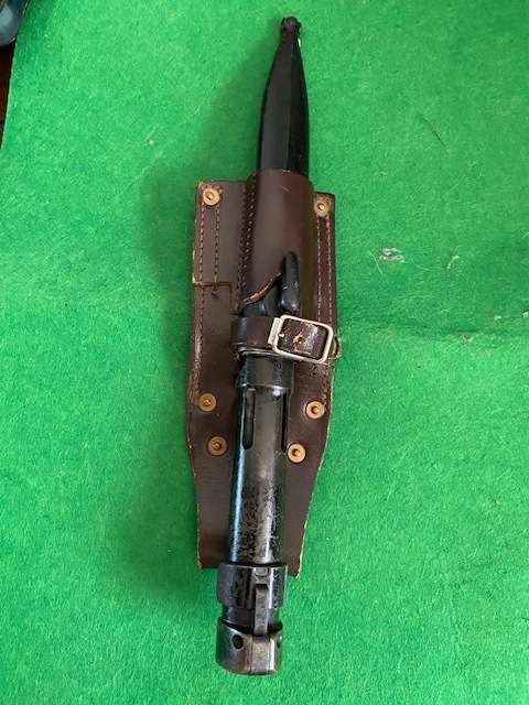 R1 BAYONET MILITARIA