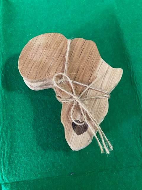 WOODEN COASTERS SHAPE LIKE AFRICAN CONTINENT