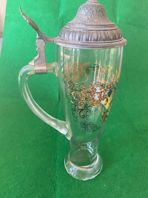 BEER STEIN CLEAR EDGED GLASS WITH LID