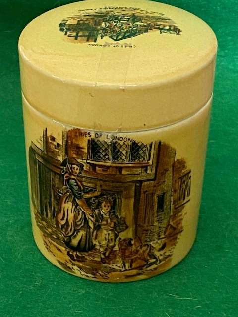 VINTAGE CRIES OF LONDON DEVON PORCELAIN STORAGE JAR 8 OZ