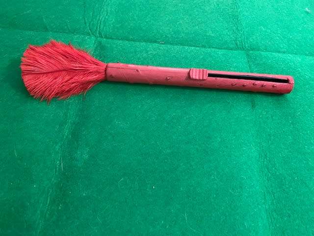 OSTRICH LEATHER RETRACTABLE COMPUTER FEATHER DUSTER WITH OSTRICH FEATHERS