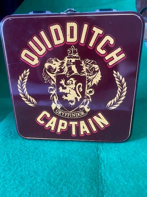 Harry Potter GRYFINDOR METAL LUNCHBOX