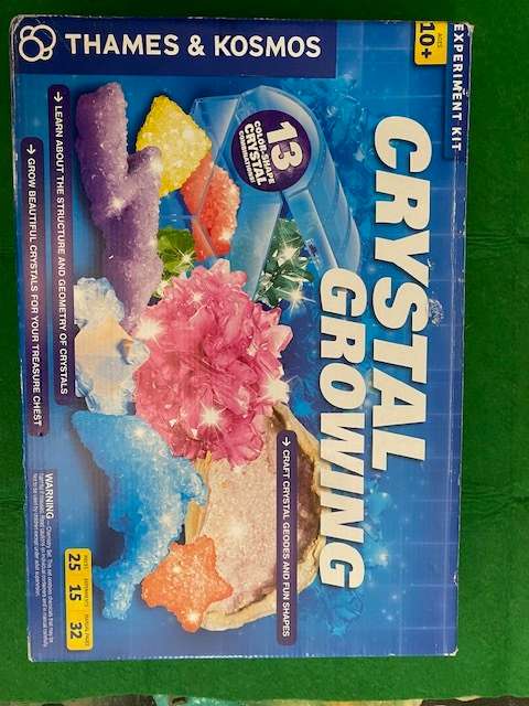 CRYSTAL GROWING EXPERIMENT KIDS