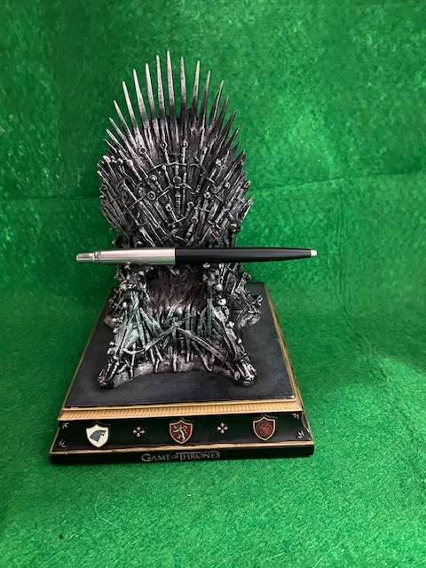 GAME OF THRONES IRON THRONE PEN/PHONE HOLDER