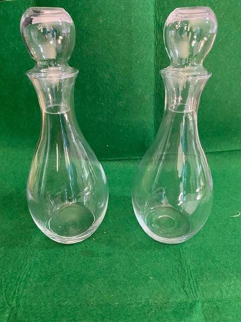 WINE DECANTER GLASS WITH STOPPER SET OF 2