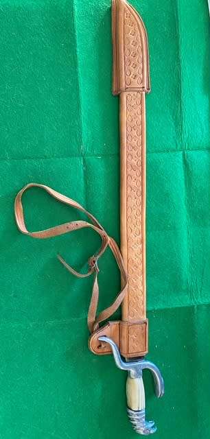 REPLICA MEXICAN SWORD WITH EAGLE HEAD AND LEATHER SCABORD  IMPORTED