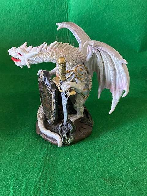 ENCHANTED SNOW DRAGON WITH SHIELD FIGURENE