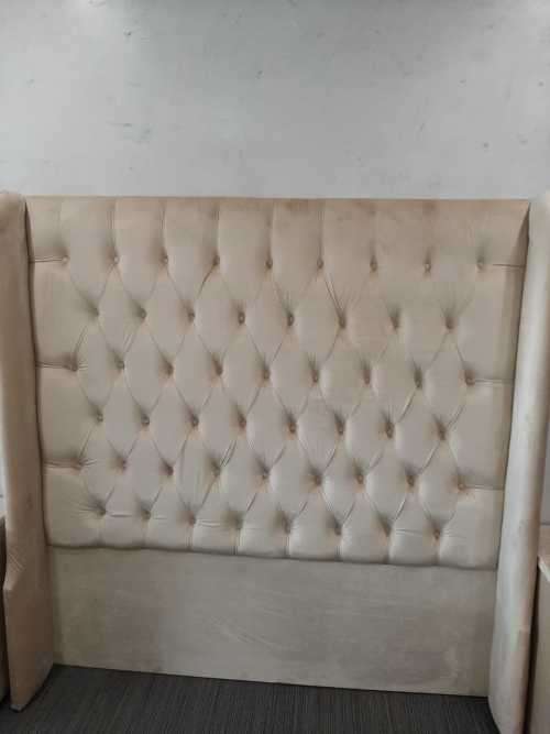 Button Winged Headboard Queen Size R1999 Size options vary please read the advert before order