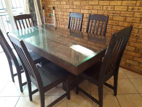 6 Seater Dining table